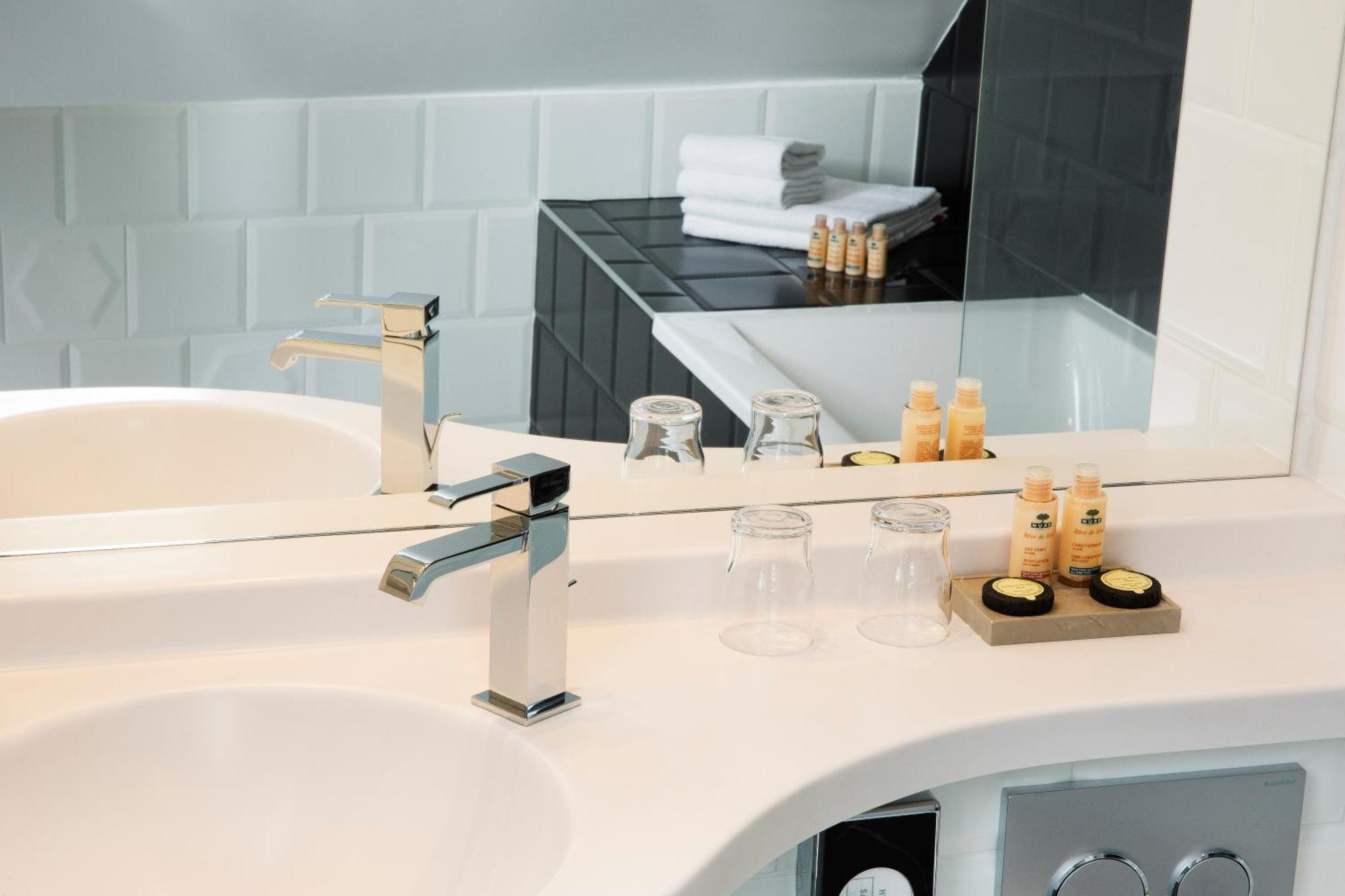 Hotel Haussmann Saint Augustin 3*